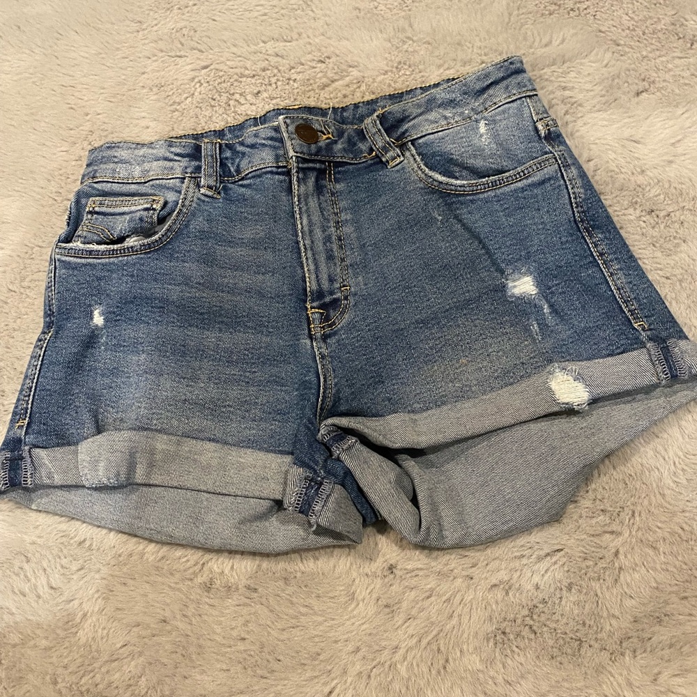 Zara Distressed High Waist Short jean shorts